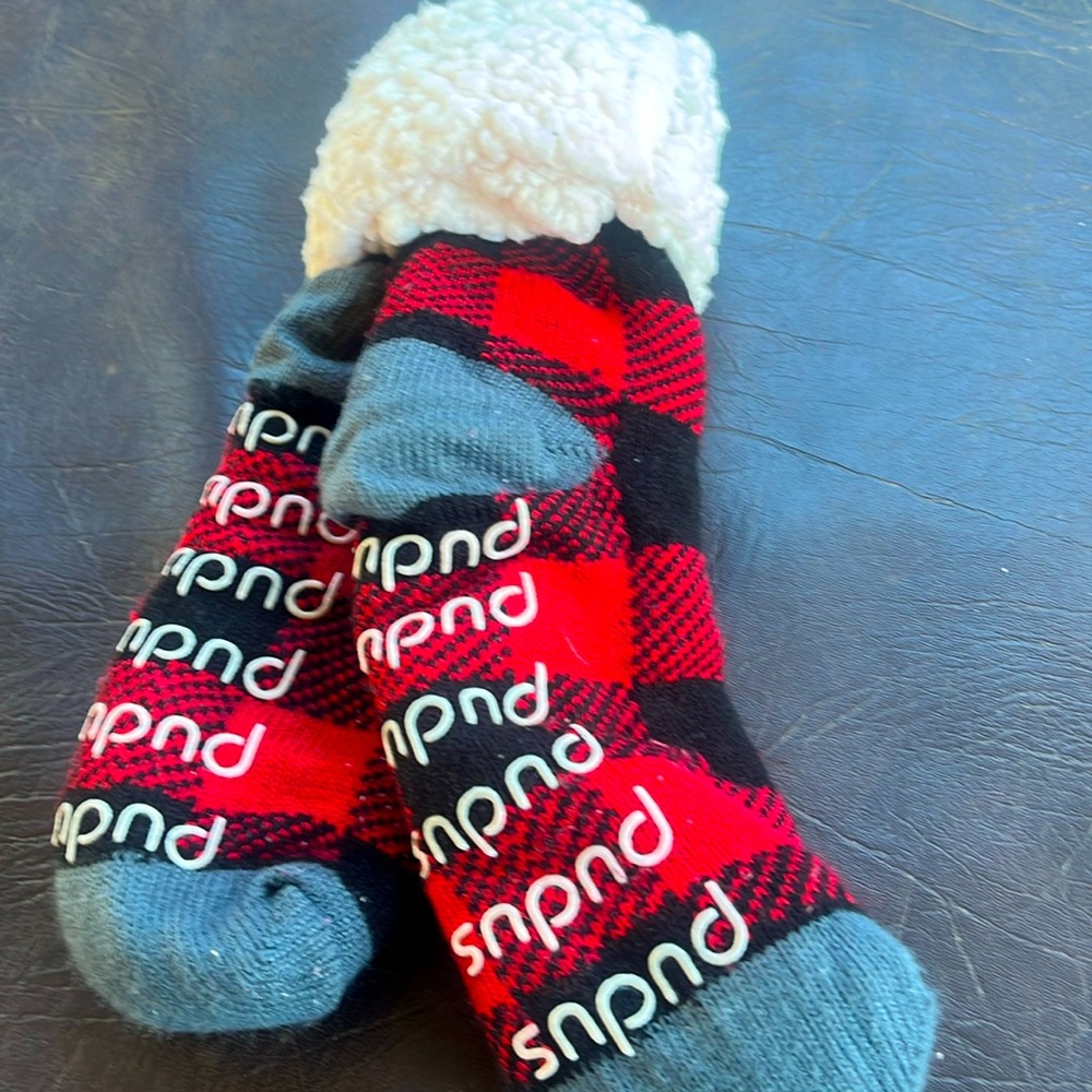 cabin socks with grippers